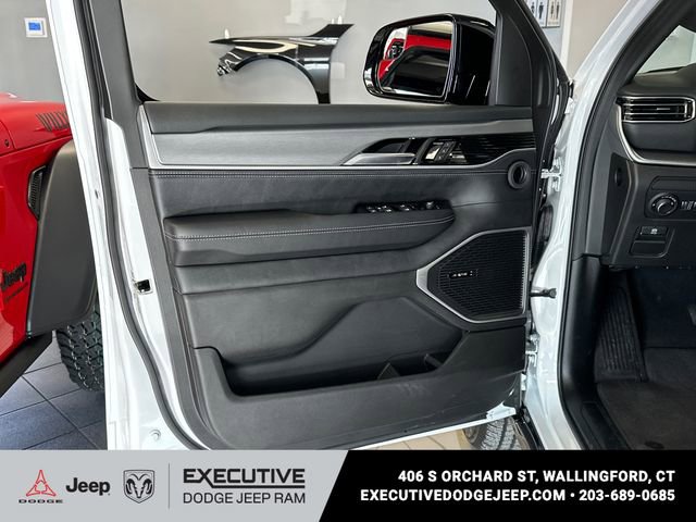 New 2026 Jeep Grand Wagoneer Limited AWD/4WD image 7