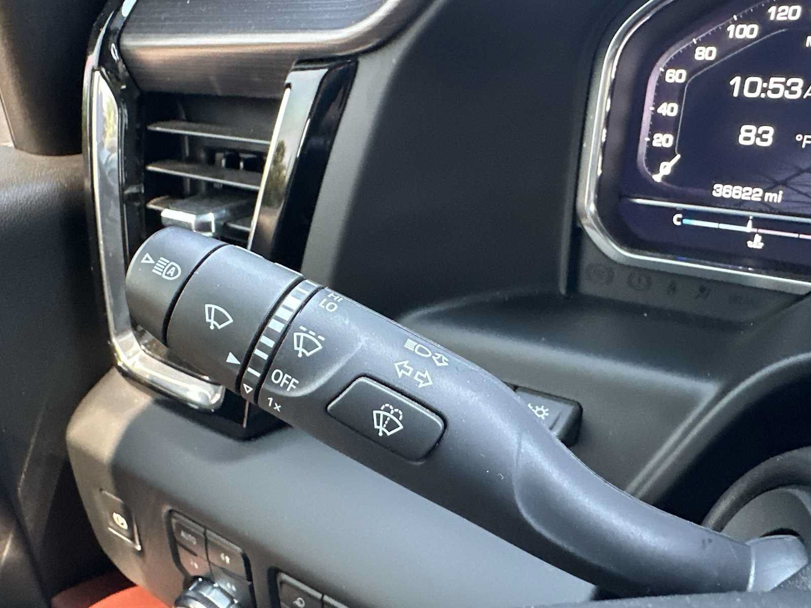 Certified 2025 GMC Sierra 2500 Denali Ultimate AWD/4WD image 29