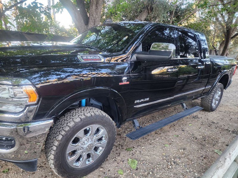 Used 2022 RAM 2500 Limited w/ Safety Group AWD/4WD image 3