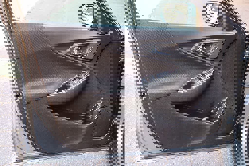 Used 2023 Chevrolet Malibu LT image 22