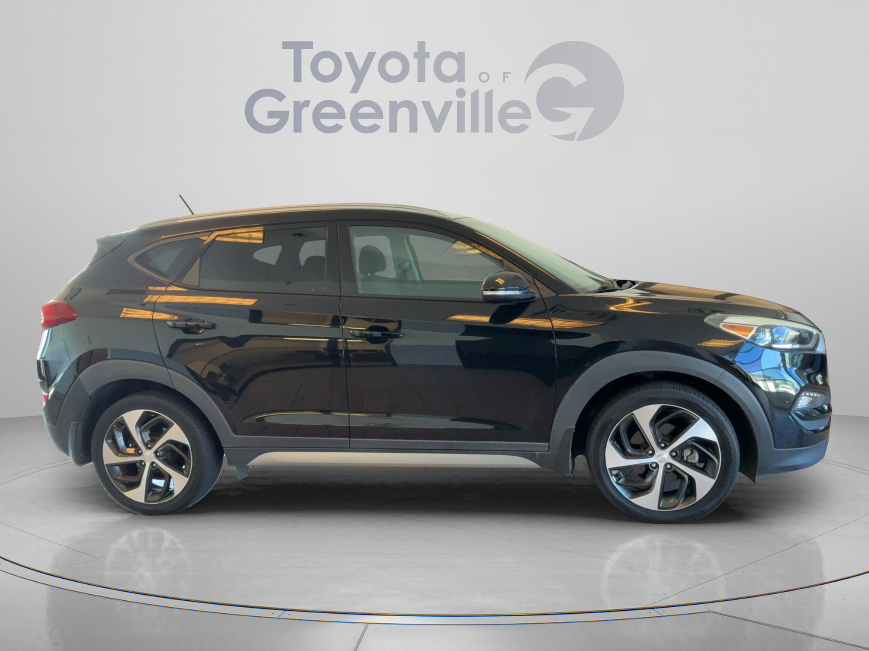 Used 2017 Hyundai Tucson Sport w/ Cargo Package AWD/4WD image 7