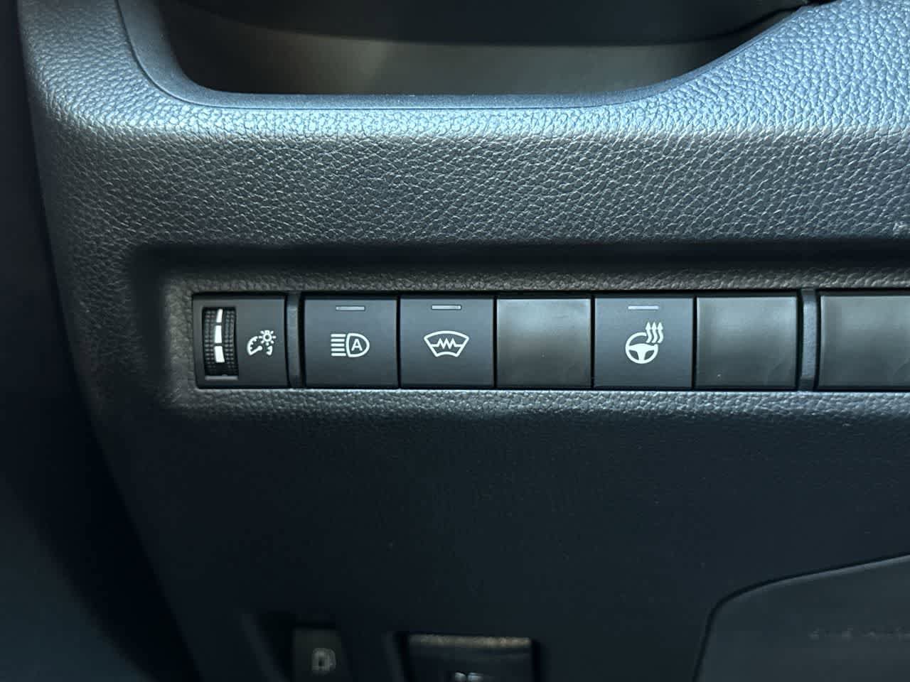 Used 2023 Toyota RAV4 SE w/ SE Grade Weather Package AWD/4WD image 21
