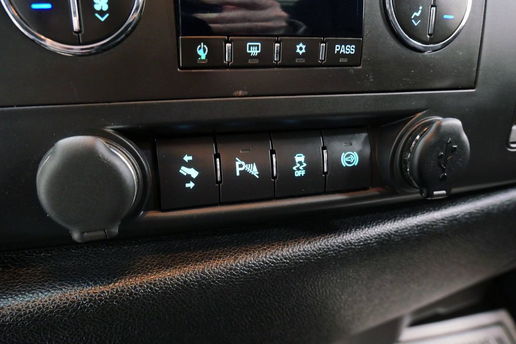 Used 2013 Chevrolet Silverado 2500 LT w/ Interior Plus Package image 31