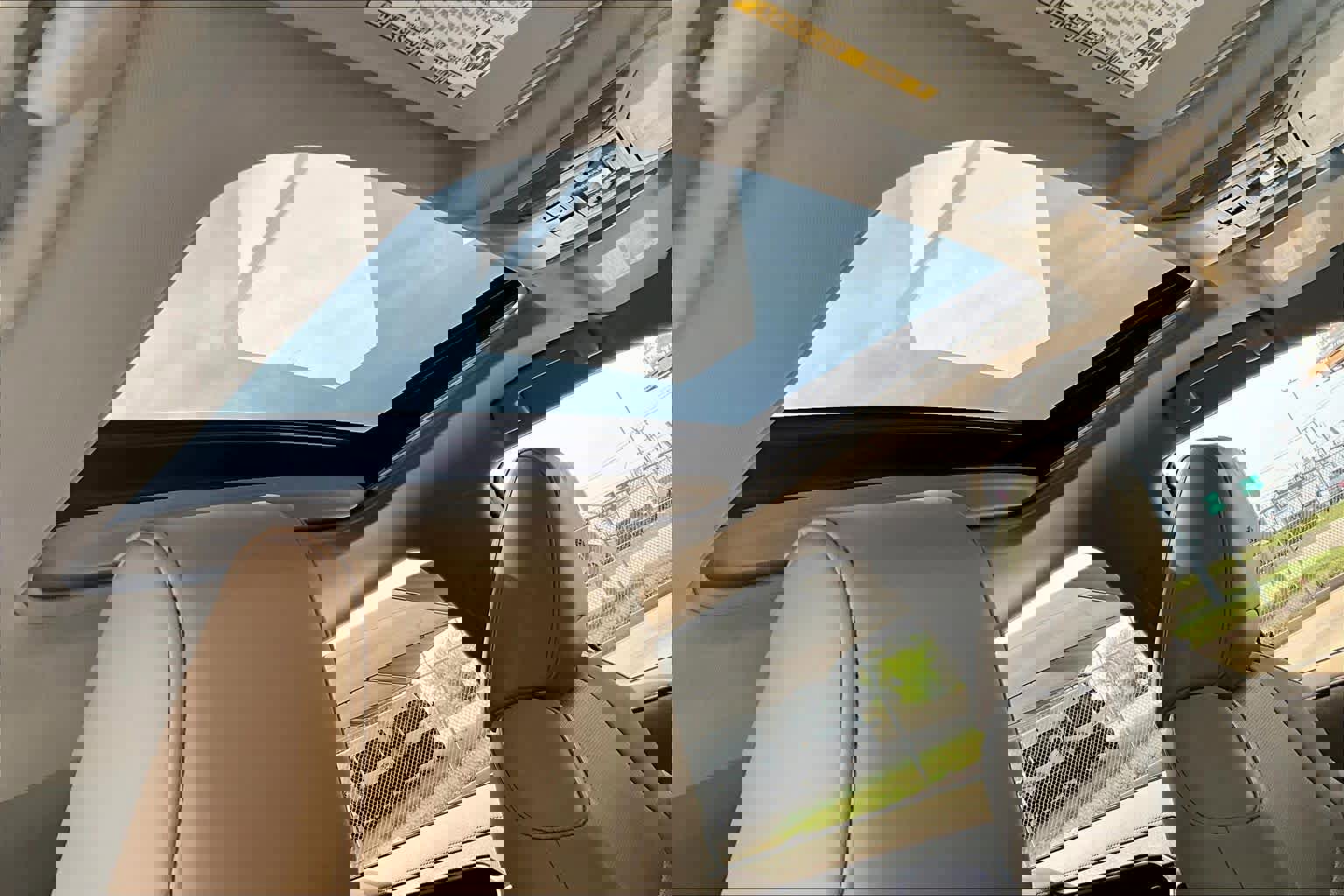 Used 2019 Toyota RAV4 Limited image 14