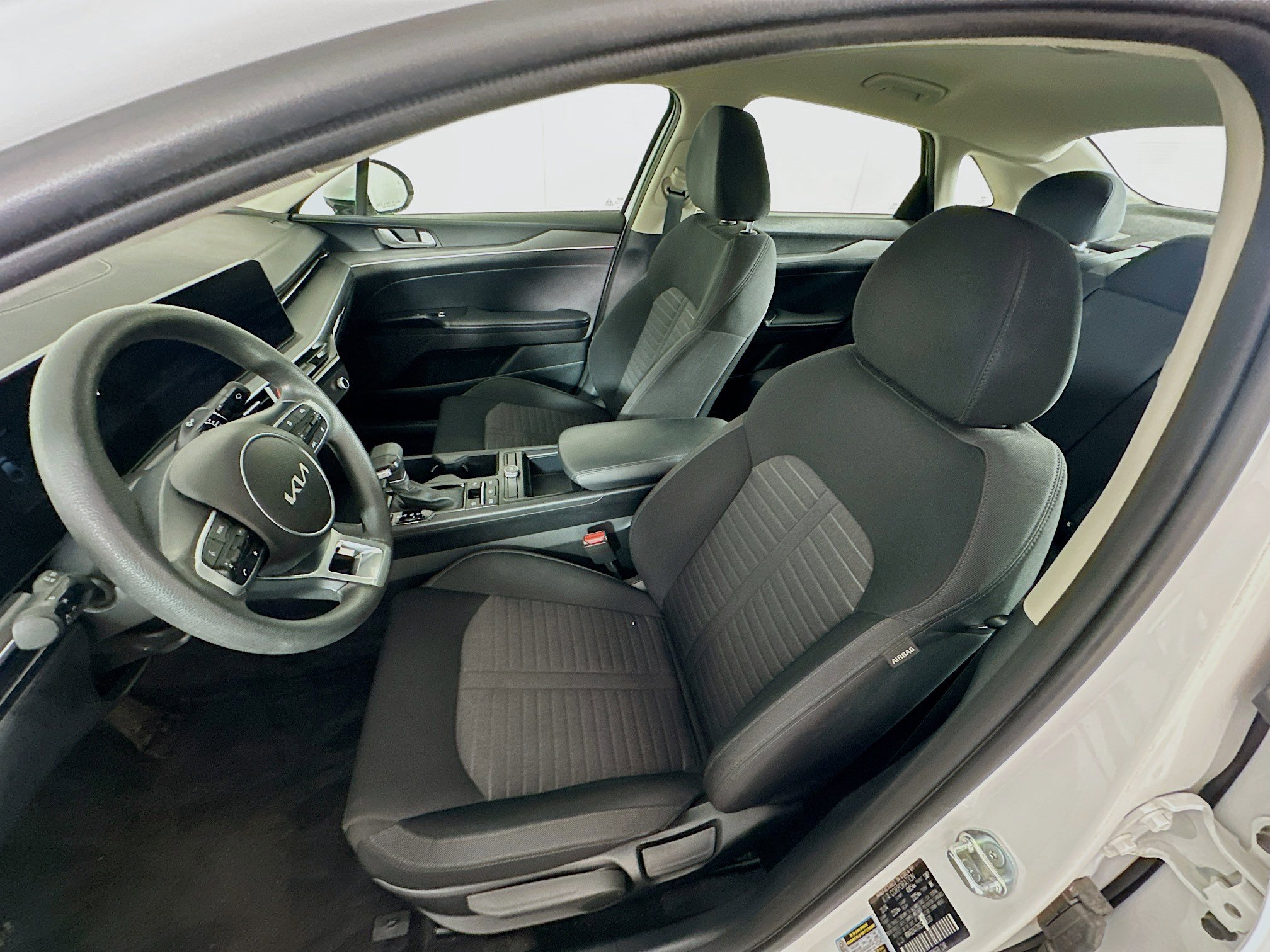 Used 2025 Kia K5 LXS image 13