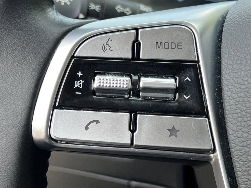 Used 2025 Kia Telluride S FWD image 21