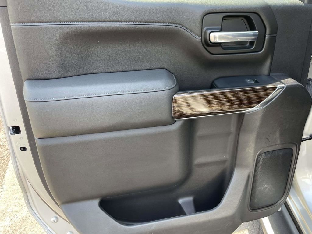 Used 2022 GMC Sierra 1500 Elevation AWD/4WD image 11