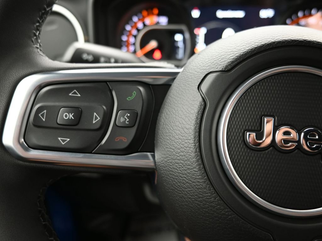 New 2025 Jeep Wrangler Unlimited Sahara AWD/4WD image 24