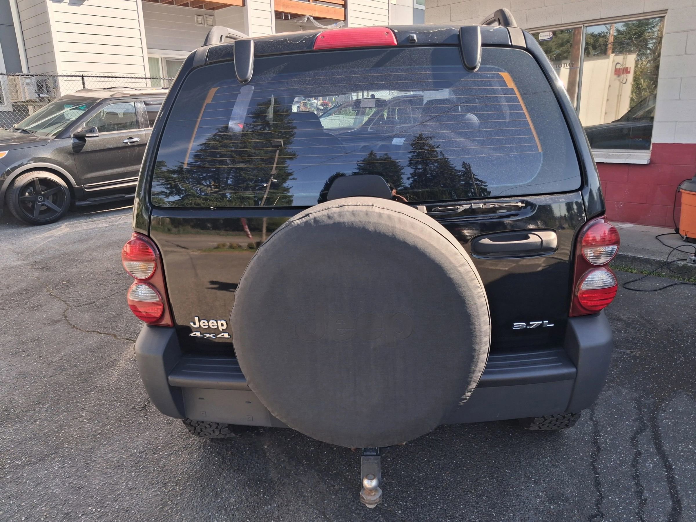 Used 2005 Jeep Liberty Sport image 6