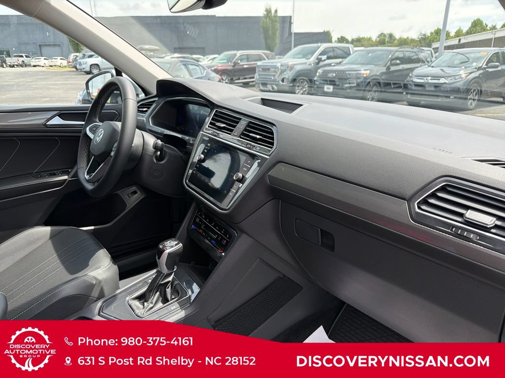 Used 2023 Volkswagen Tiguan SE FWD image 40