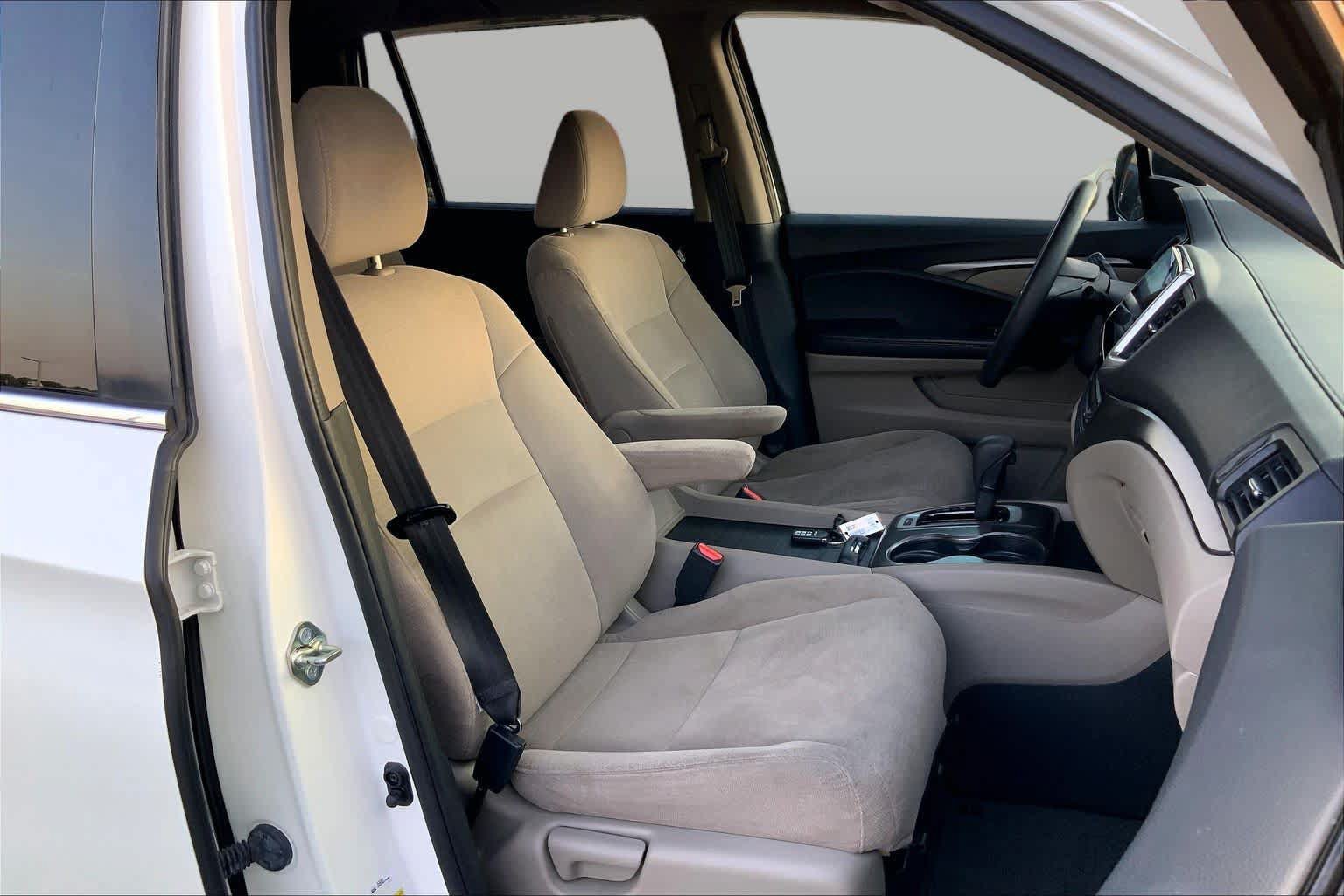 Used 2016 Honda Pilot EX image 9