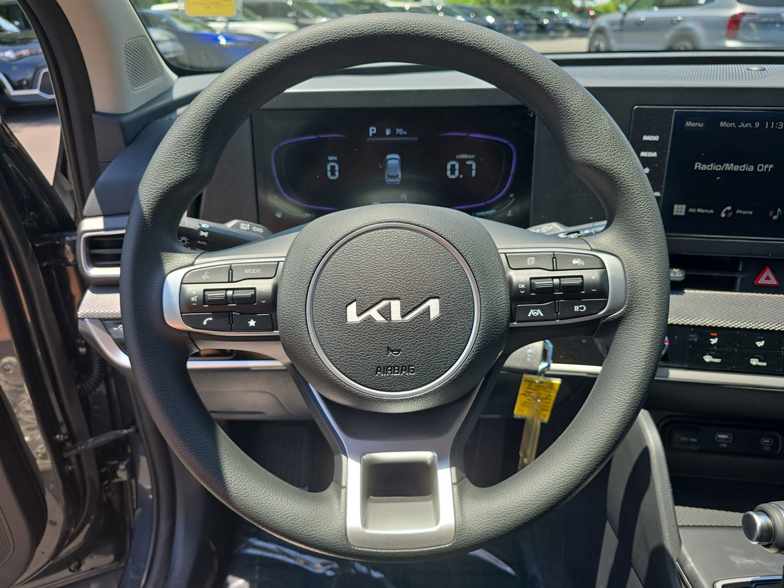 New 2025 Kia Sportage LX AWD/4WD image 17