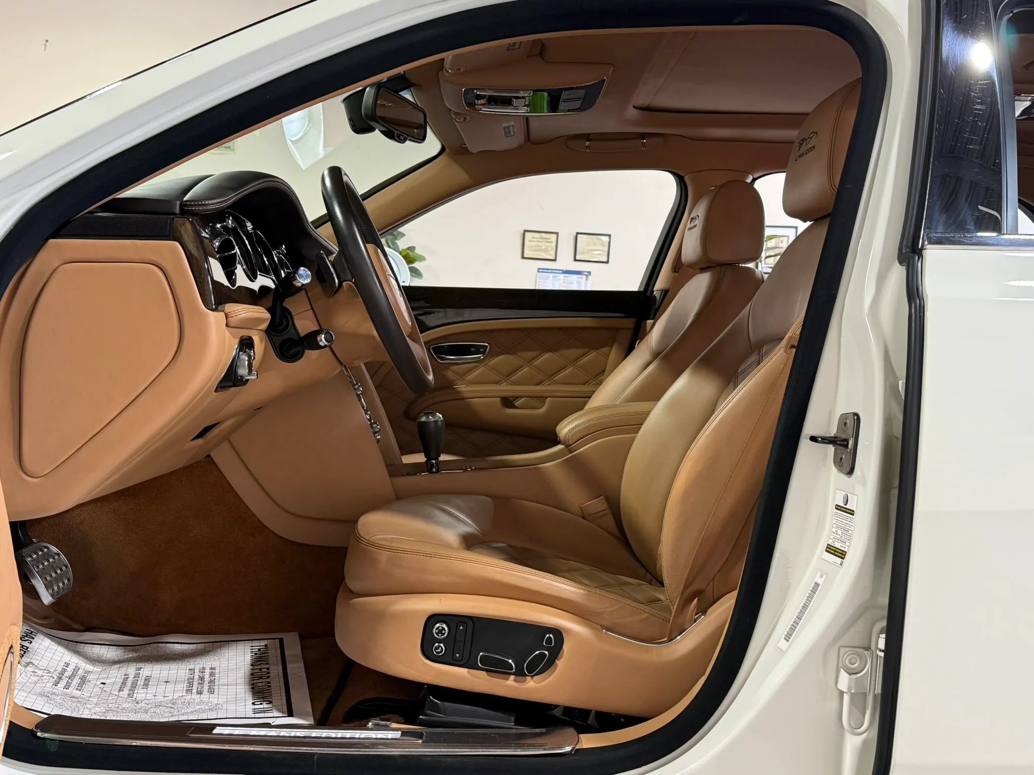 Used 2013 Bentley Mulsanne RWD image 13