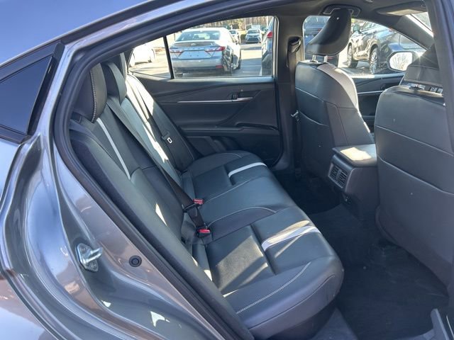 Used 2025 Toyota Camry SE image 14