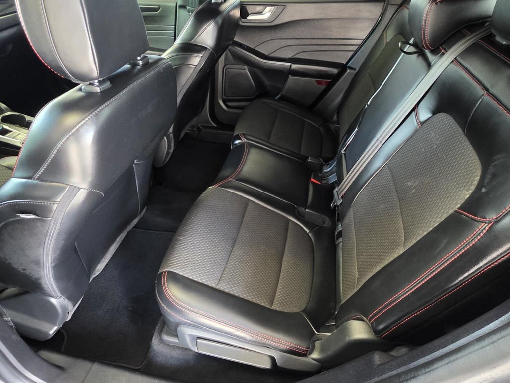 Used 2024 Ford Escape ST-Line Select w/ Tech Pack #1 AWD/4WD image 9