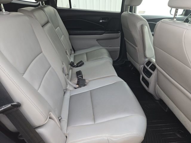 Used 2017 Honda Pilot EX-L image 12
