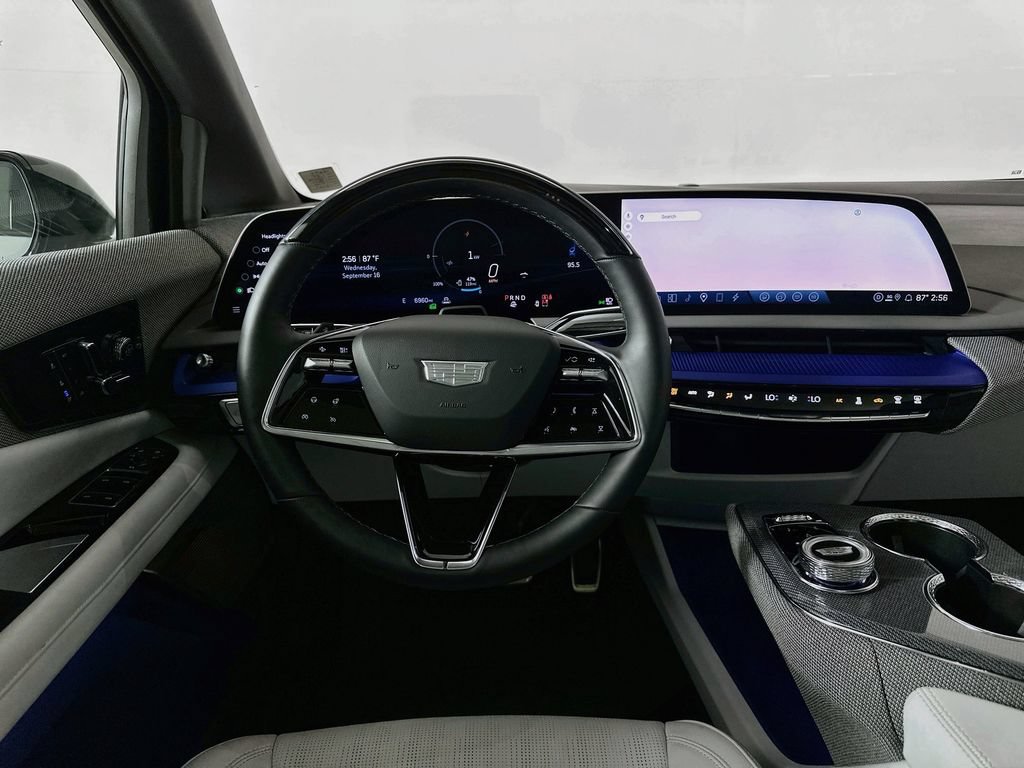 Certified 2025 Cadillac Optiq Sport 2 AWD/4WD image 29