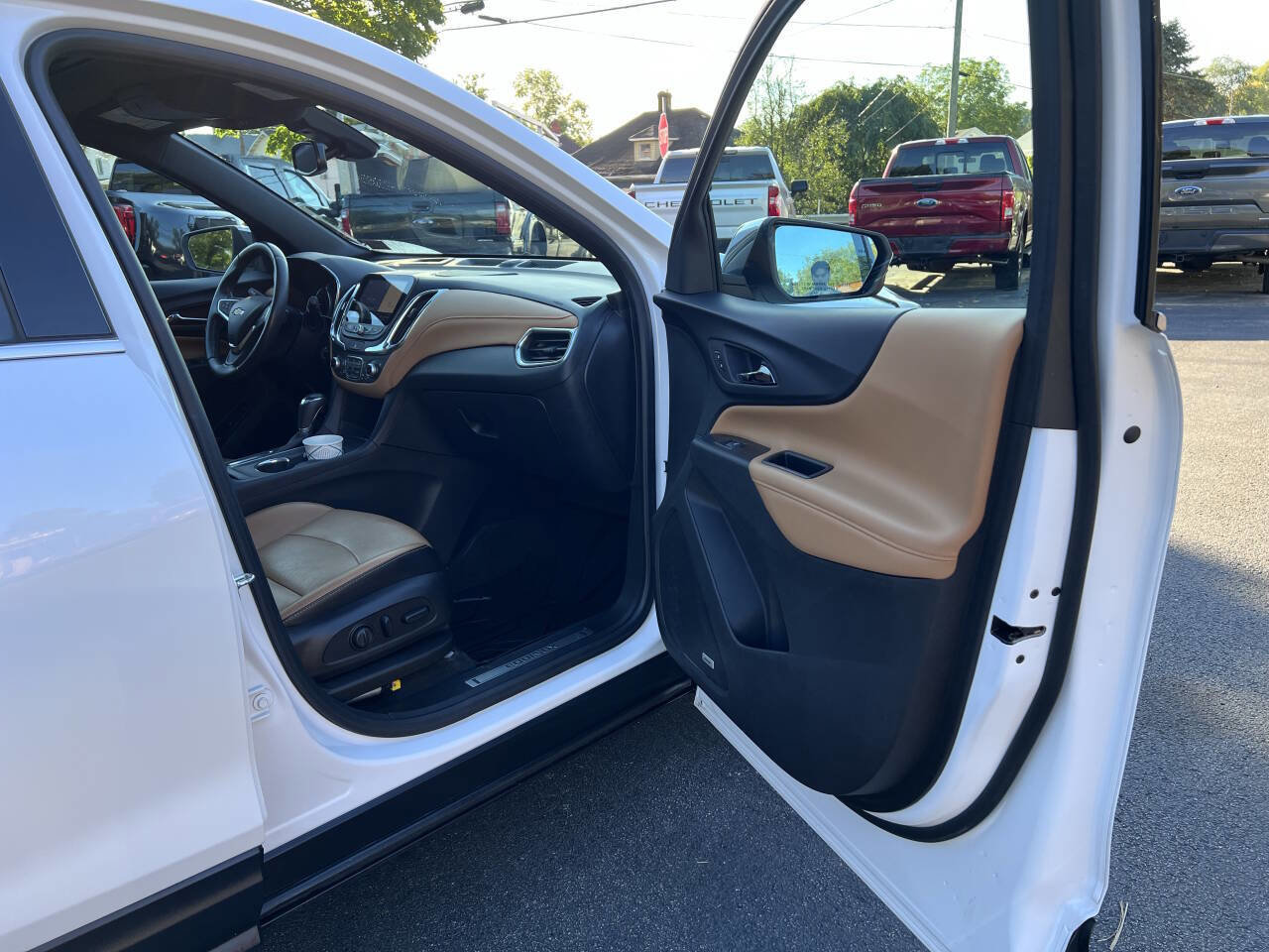 Used 2019 Chevrolet Equinox Premier image 31