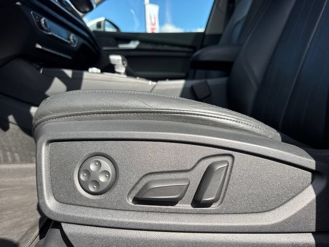Used 2018 Audi Q5 2.0T Premium Plus w/ Premium Plus Package AWD/4WD image 14