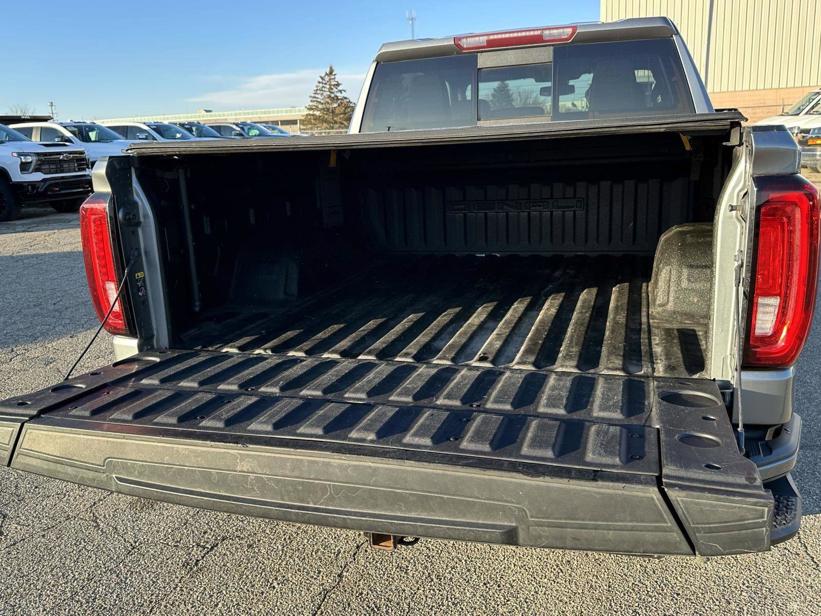 Used 2020 GMC Sierra 1500 Denali w/ Driver Alert Package II image 10
