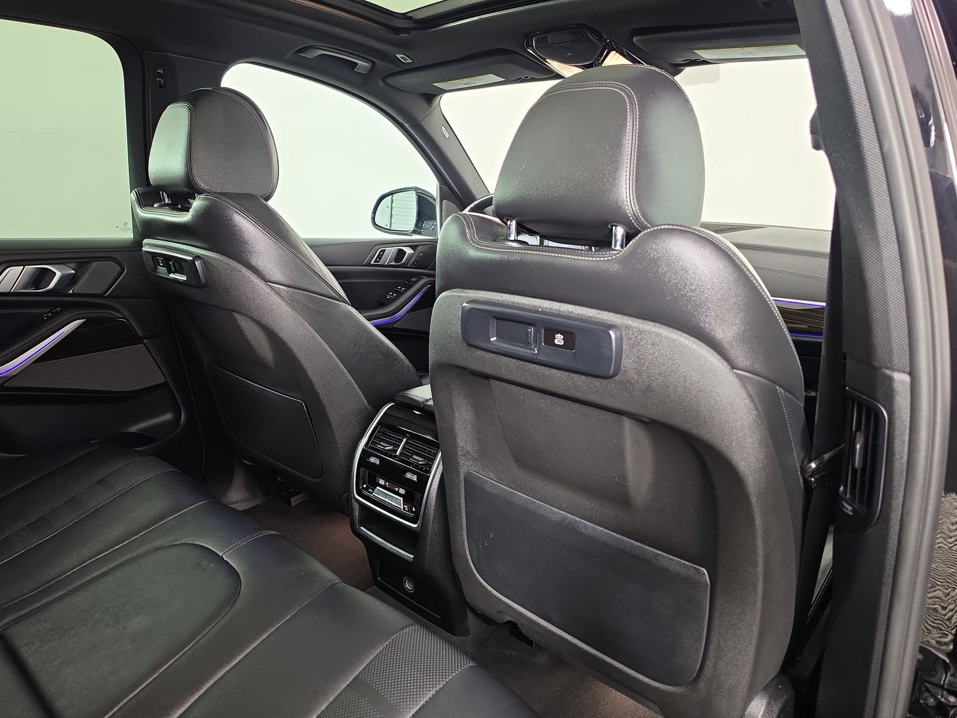 Used 2020 BMW X5 sDrive40i w/ Premium Package RWD image 43