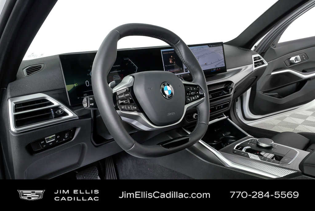 Used 2025 BMW 330i xDrive Sedan AWD/4WD image 4
