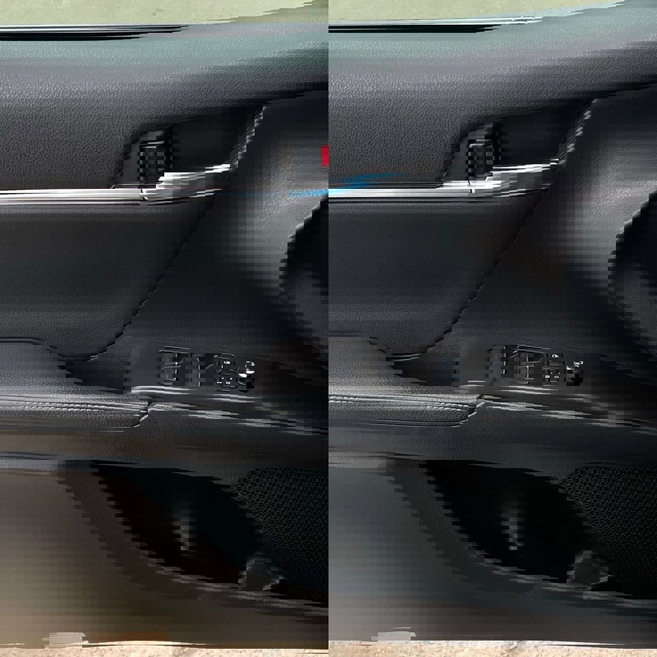 Used 2022 Toyota Camry XSE w/ Cold Weather Package image 20