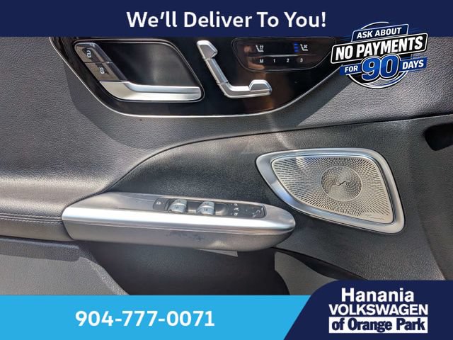 Used 2023 Mercedes-Benz C 300 Sedan image 29