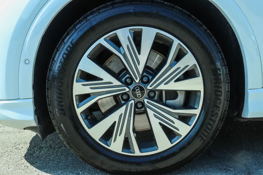 Used 2023 Audi Q4 e-tron Premium Plus RWD image 10