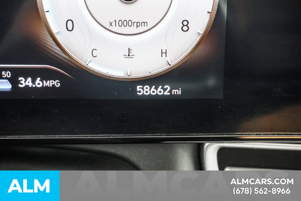 Used 2025 Hyundai Elantra Limited FWD image 60