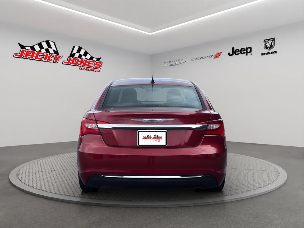 Used 2013 Chrysler 200 Touring FWD image 7