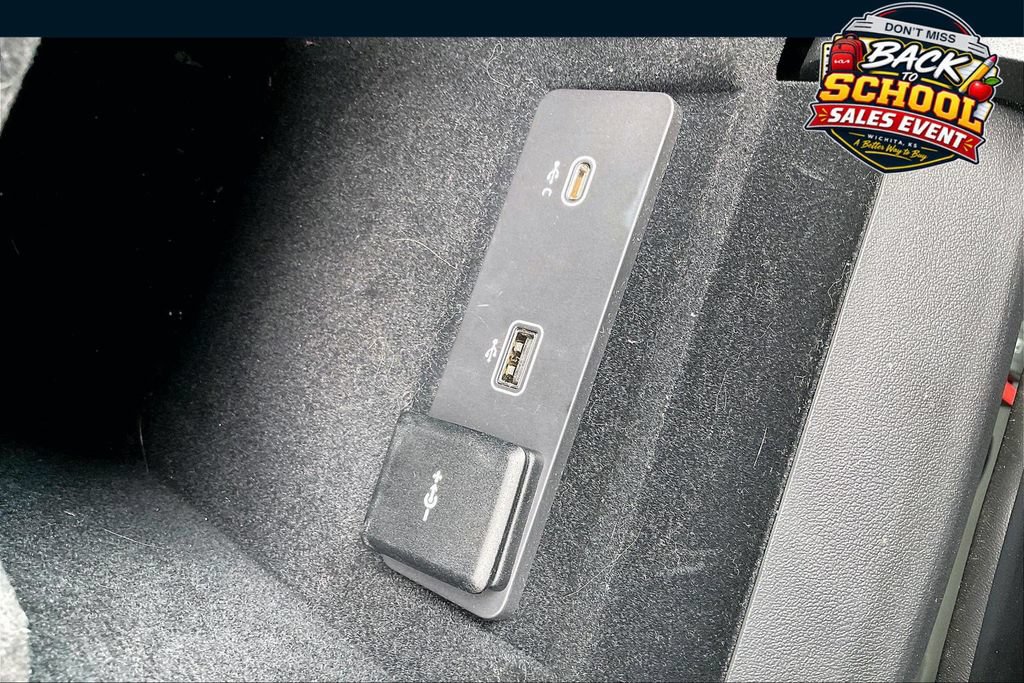 Used 2021 Jaguar F-PACE S AWD/4WD image 33
