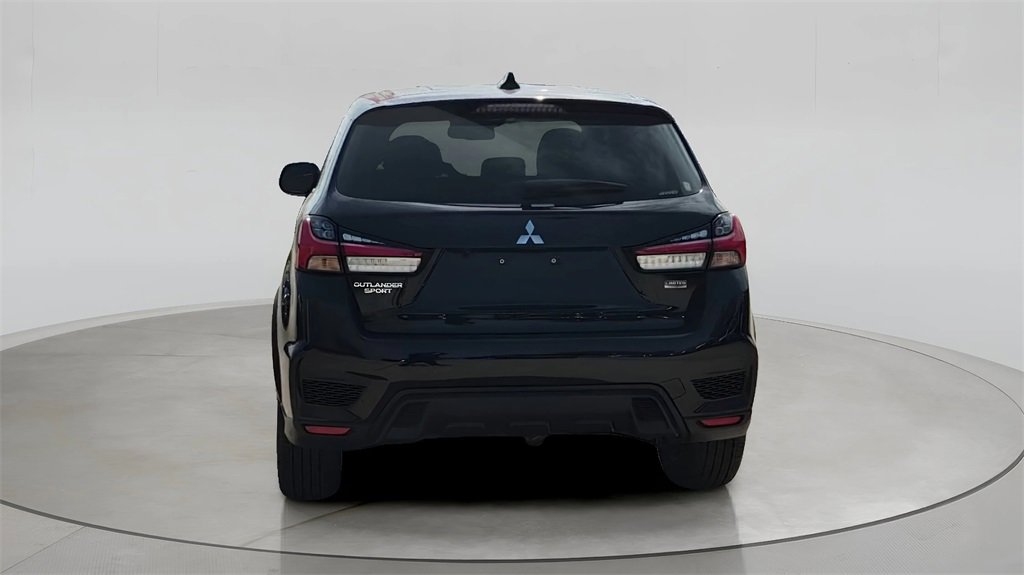 Used 2025 Mitsubishi Outlander Sport LE image 4