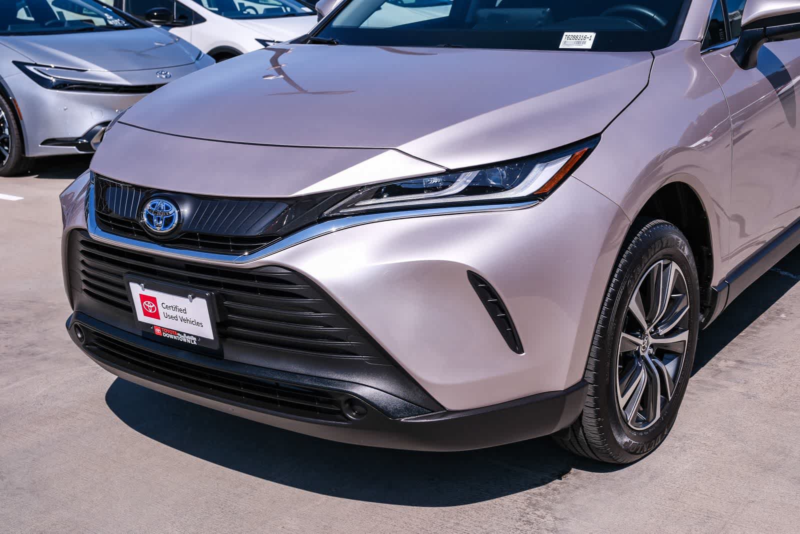 Certified 2024 Toyota Venza LE AWD/4WD image 11