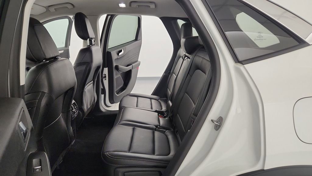 Used 2022 Ford Escape SEL image 30