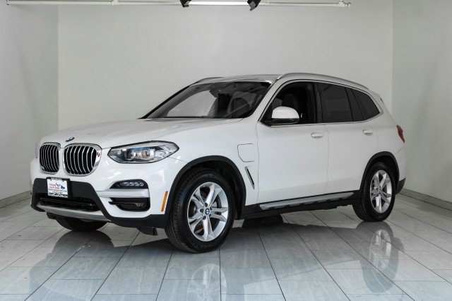 Used 2021 BMW X3 xDrive30e w/ Convenience Package image 3