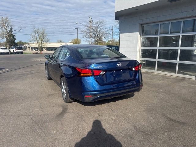 Used 2023 Nissan Altima 2.5 S FWD image 4