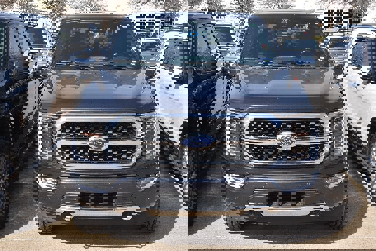 Used 2021 Ford F150 Platinum w/ Equipment Group 701A High image 3