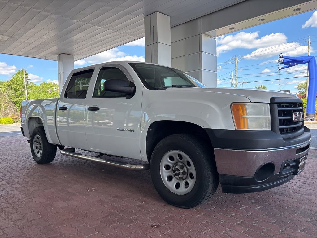 Used 2010 GMC Sierra 1500 W/T AWD/4WD image 4