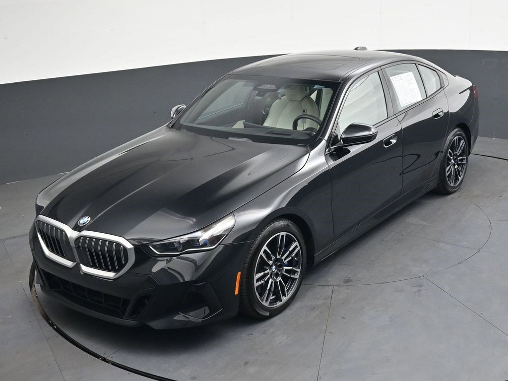 Used 2024 BMW 540i xDrive w/ Premium Package AWD/4WD image 24