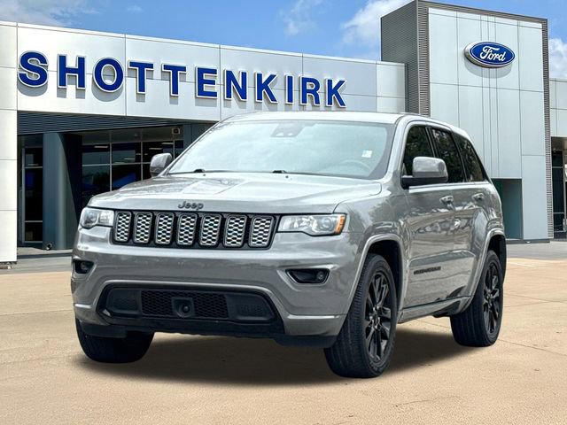 Used 2021 Jeep Grand Cherokee Laredo X image 3