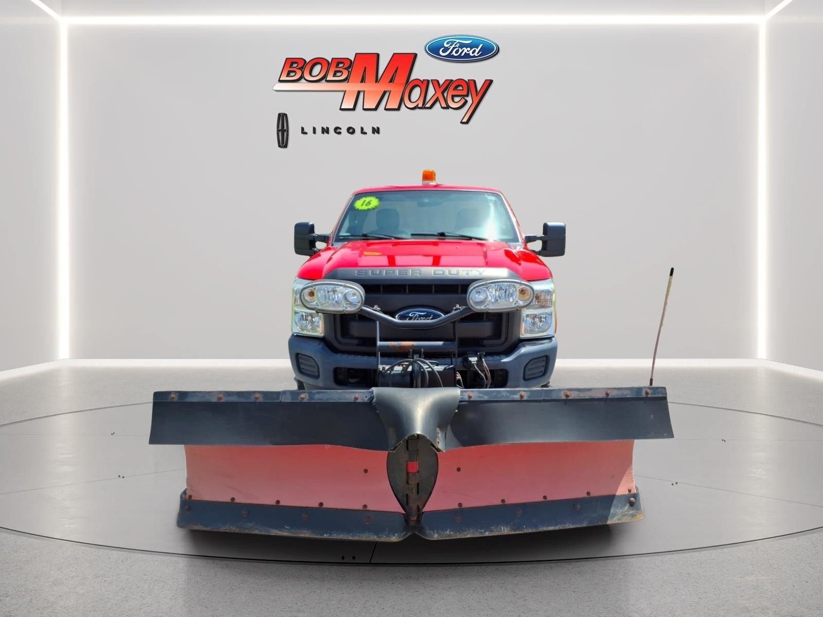 Used 2016 Ford F350 XL AWD/4WD image 2