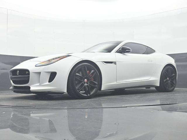 Used 2015 Jaguar F-TYPE R RWD image 27