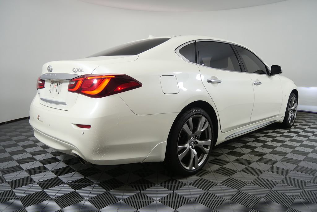 Used 2019 INFINITI Q70 L 3.7 image 3