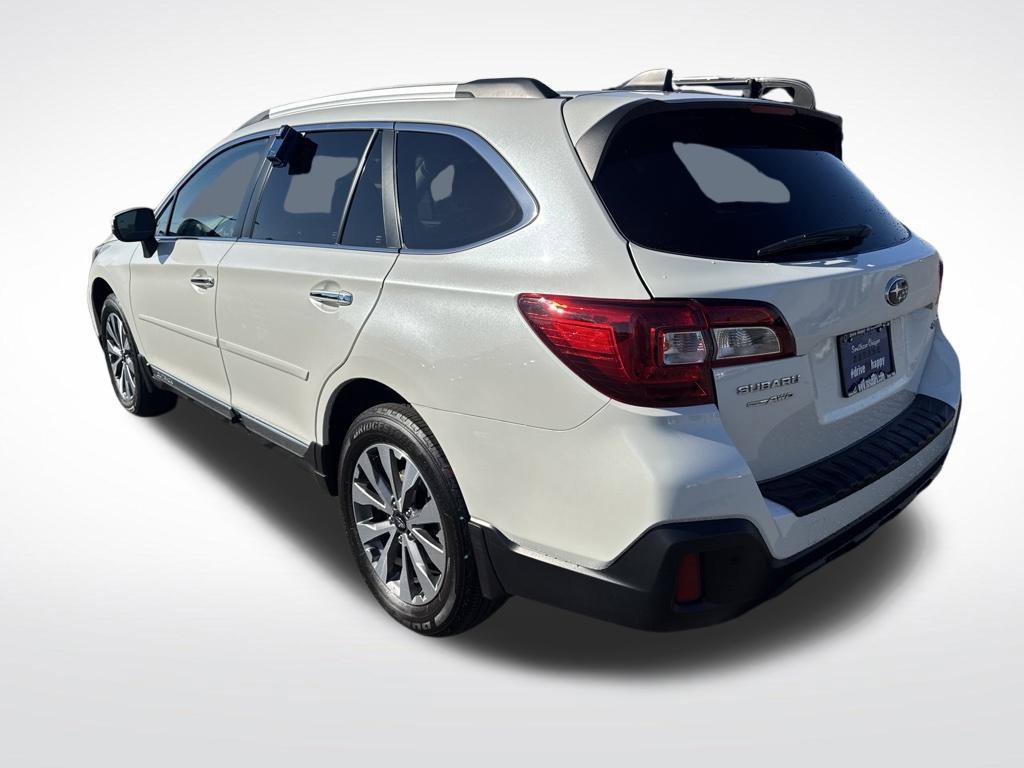 Used 2019 Subaru Outback 2.5i Touring AWD/4WD image 5
