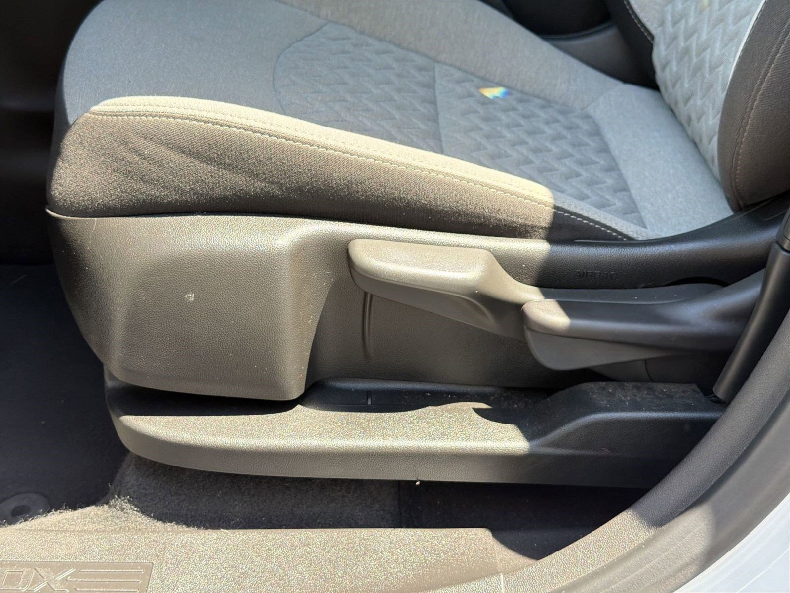 Used 2023 Chevrolet Equinox LS FWD image 13