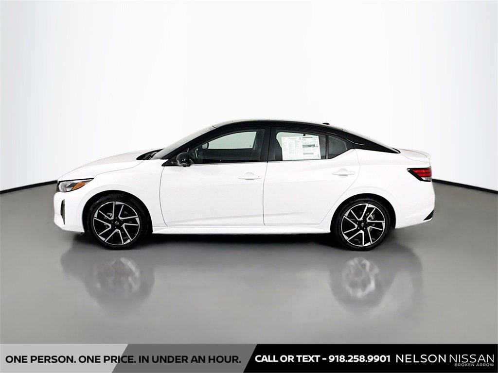 New 2025 Nissan Sentra SR w/ SR Premium Package image 8