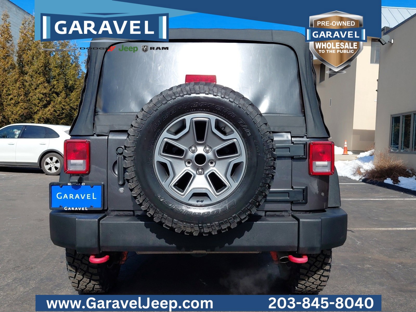 Used 2017 Jeep Wrangler Unlimited Rubicon w/ Cold Weather Group image 32