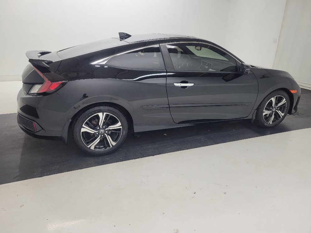 Used 2016 Honda Civic Touring image 10
