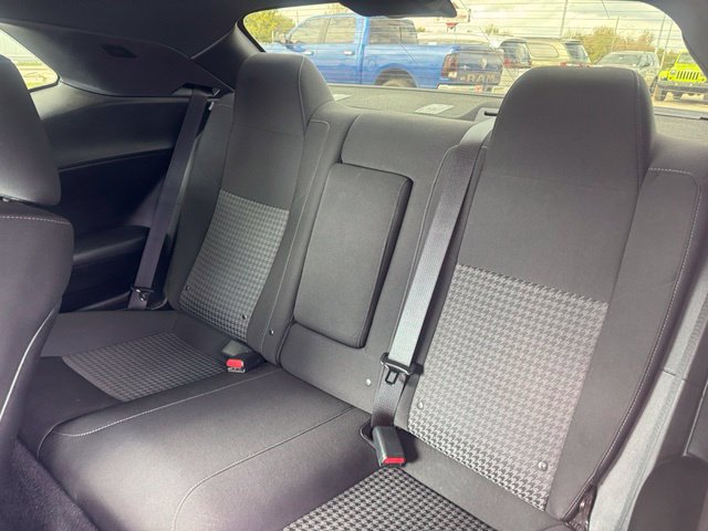 Used 2022 Dodge Challenger R/T RWD image 11